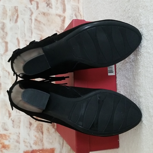 New Vaneli Jeroen Suede Fringe Booties - Picture 6 of 14